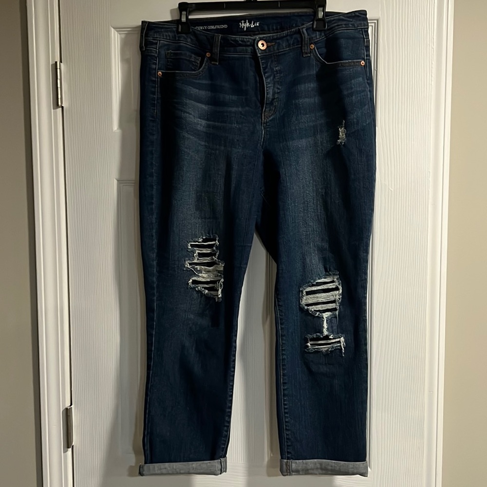 Style & Co Size 12 Curvy Girl Distressed Boyfriend jeans Like new